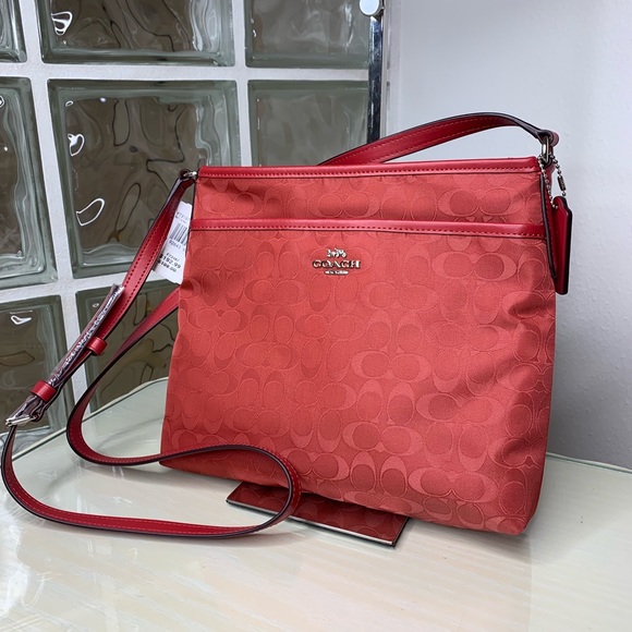 π₯SALEπ₯COACH CROSSBODY - Picture 2 of 5